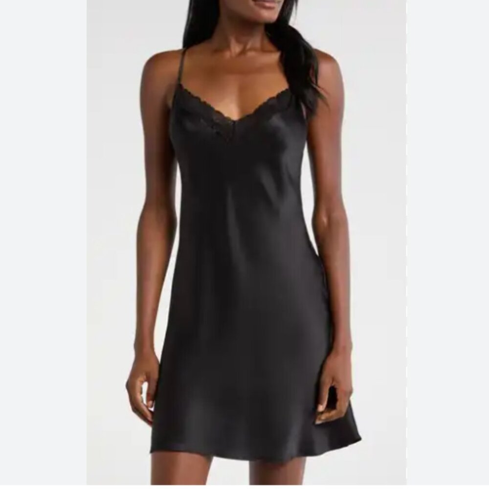 Hanky Panky Elegant Black Lace Embroidery Chemise size SMALL